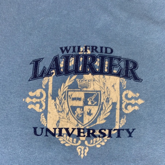 Wilfred Laurier Oversized Crop Top - Picture 2 of 2